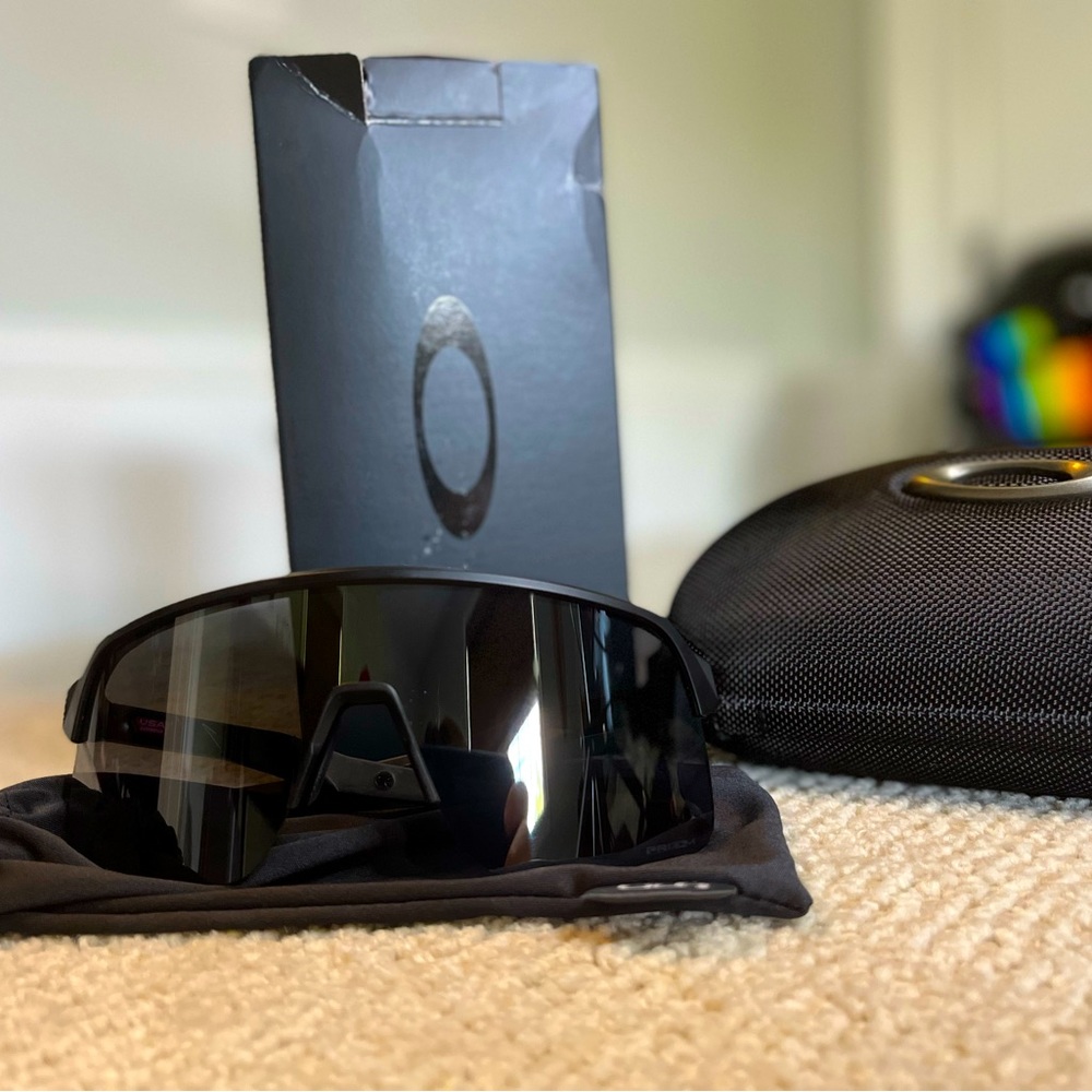 Brand New Oakley Sutro Lite Sunglasses